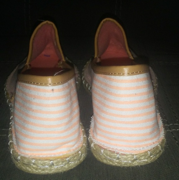 Qupid Striped White/Peach Flats Mermosa - Picture 3 of 4